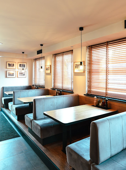 Gostilna Tri zvezde, Erika Kure s.p.