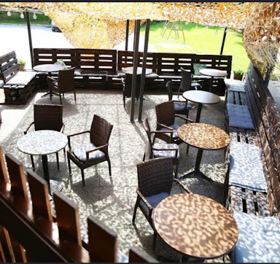 Kavarna In Slaščičarna Palček