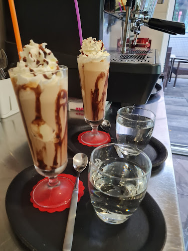 Comentarii opinii despre Joni, slaščičarna in okrepčevalnica