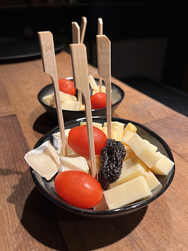 VINARNA Zajc | Wine Bar & Store, Rotovž Novo mesto - Gastronomija in gostinstvo