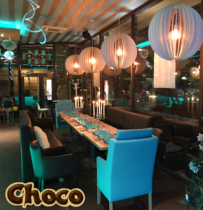 Papagayo Cocktail Bar & C H O C O