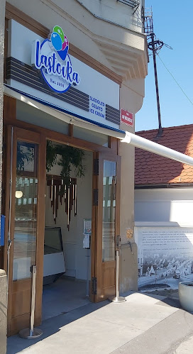 Comentarii opinii despre Sladolednica Lastovka (Trg Revolucije)