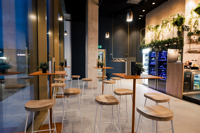 Opinii despre Kofein Cafe Lounge Ljubljana în Ljubljana - Gastronomija in gostinstvo