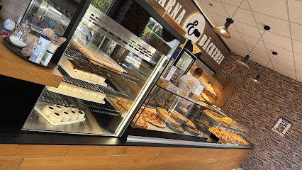 Pekarna & pizzeria Ema