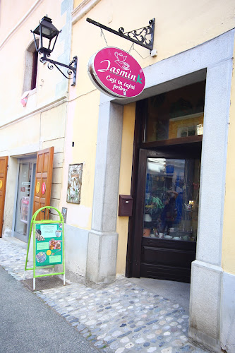 Opinii despre Jasmin čaji trgovina in storitve d.o.o., poslovna enota Jasmin trgovina în Kranj - Gastronomija in gostinstvo