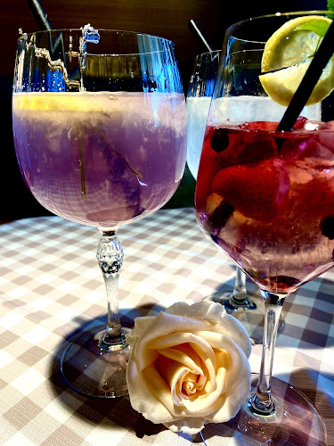 Ulica Marije Hvaličeve 6, 1000 Ljubljana