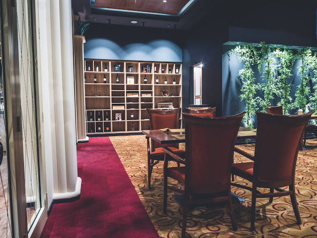 Park, Casino & Hotel, Delpinova ulica 5, 5000 Nova Gorica