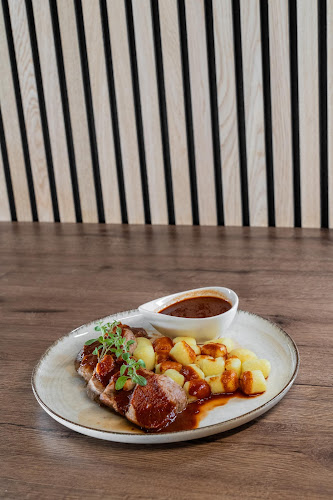 Pizzerija in restavracija Raj