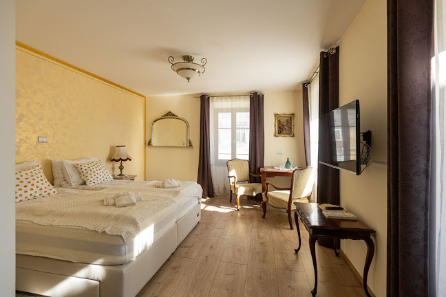 Hiša Linhart, Restaurant & Hotel - Gastronomija in gostinstvo