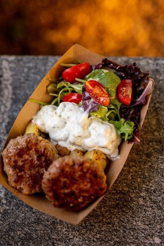 Opinii despre Bovška kuhn'ca - Bovec kitch'n în Bovec - Gastronomija in gostinstvo