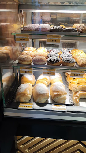 Opinii despre Pekarna & Pizzeria Vevče în Ljubljana - Polje - Gastronomija in gostinstvo