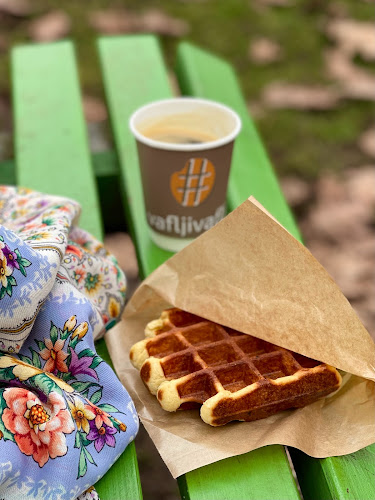 Celovška cesta 25, 1000 Ljubljana