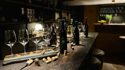 VINARNA Zajc | Wine Bar & Store, Rotovž Novo mesto