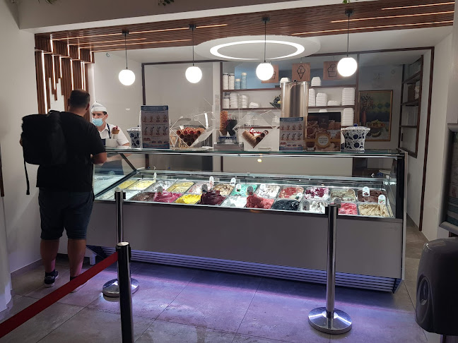 Sladolednica Lastovka (Trg Revolucije)