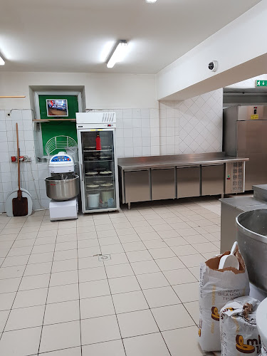 Opinii despre Eurokruhek pekarstvo d.o.o. în Ljubljana - Gastronomija in gostinstvo