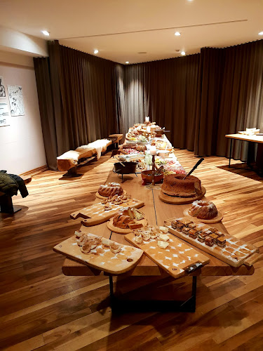 Dunajska c. 18, 1000 Ljubljana