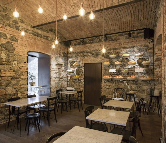 Opinii despre EK Bistro în Ljubljana - Gastronomija in gostinstvo