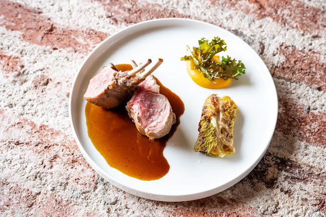 Gostilna na Gradu - Gastronomija in gostinstvo