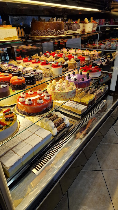 Caffé Maximum - Kavarna in slaščičarna