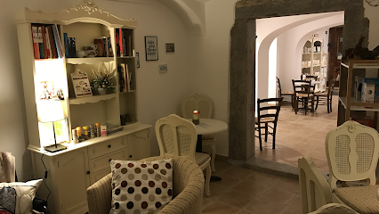 Horacij prodajalna & kavarna