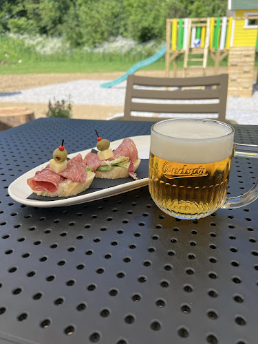 Comentarii opinii despre Lipa Plac Restaurant & Apartments, RV park