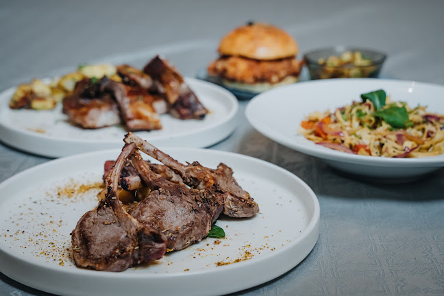 Črna Kuhna Restaurant - Gastronomija in gostinstvo