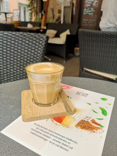Opinii despre caffe alle Porte în Izola - Gastronomija in gostinstvo