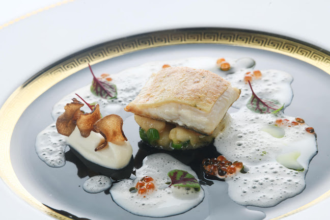 Hiša Linhart, Restaurant & Hotel