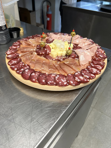 Lipa Plac Restaurant & Apartments, RV park