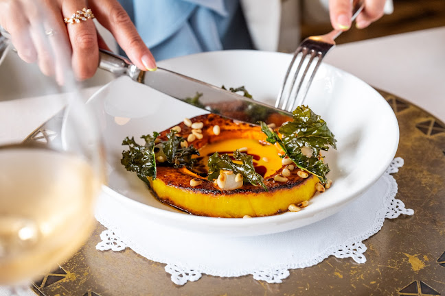 Gostilna na Gradu - Gastronomija in gostinstvo