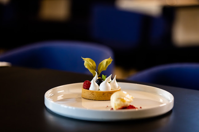 Restavracija Hotel A - Gastronomija in gostinstvo