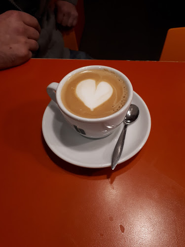 Bar plus, gostinstvo, Ida Pocajt s.p. - Celje