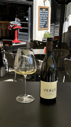 Petkovškovo nabrežje 23, 1000 Ljubljana