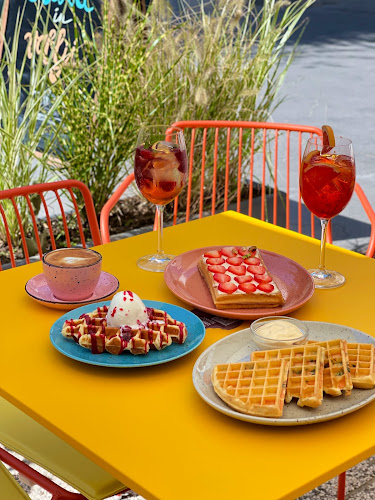 Celovška cesta 25, 1000 Ljubljana