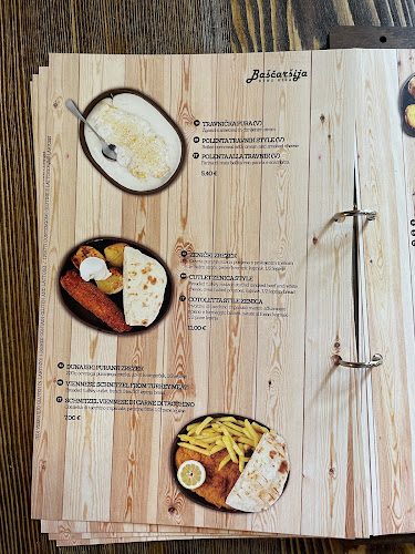 Comentarii opinii despre Baščaršija (Koper Carpacciov trg)