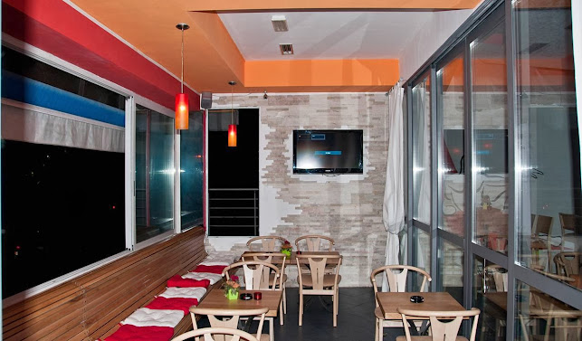 Cocktail Bar - Gastronomija in gostinstvo