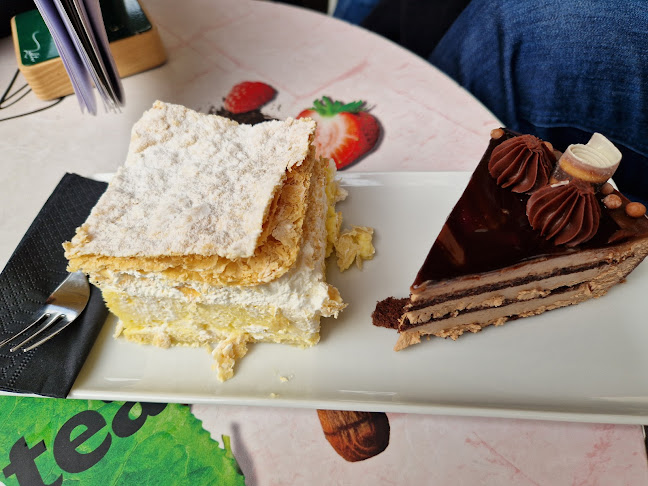 1000 Cankarjevo nabrežje, Next to Ljubljana Triple Bridge, Tromostovje 1, 1000 Ljubljana