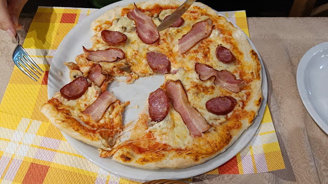 Okrepčevalnica Valvasorjev hram Erika Begic s.p. - Gastronomija in gostinstvo