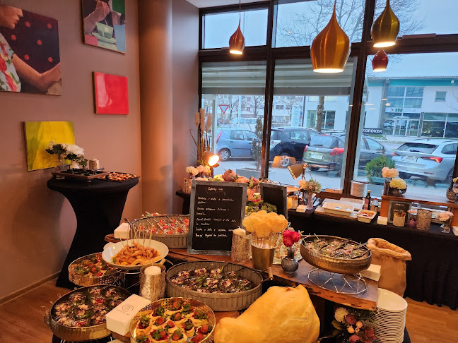 Opinii despre Cozy Bar în Ljubljana - Gastronomija in gostinstvo