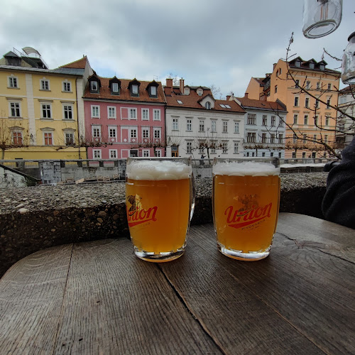 Cankarjevo nabrežje 13, 1000 Ljubljana