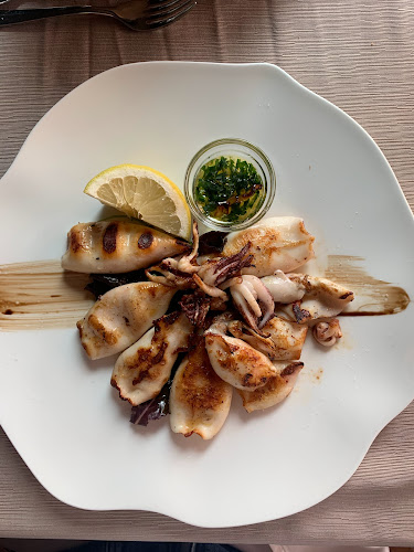 NOE Wine Bar & Restaurant