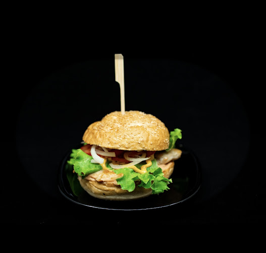 Okrepčevalnica BUSS burger, Veronika Jerič s.p. - Gastronomija in gostinstvo