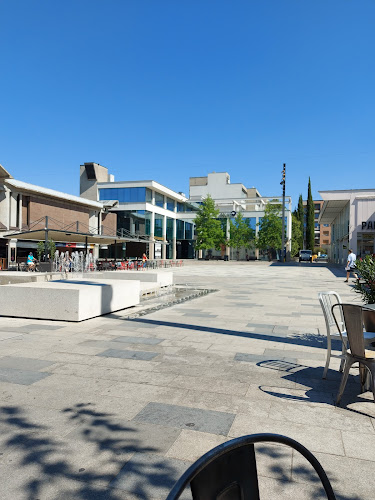 Comentarii opinii despre Fabrika