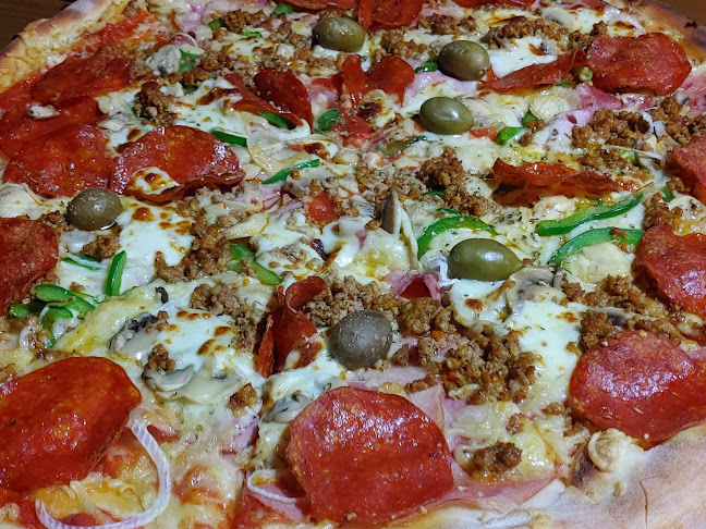 Royal Pizzerija - Gastronomija in gostinstvo