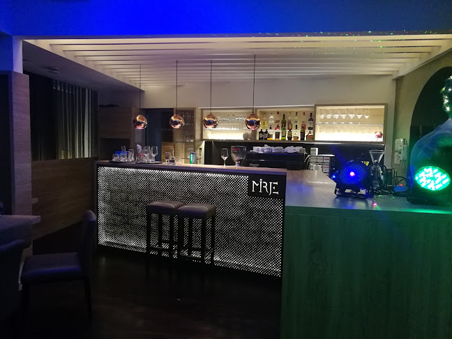 Tržaška c. 5, 1000 Ljubljana