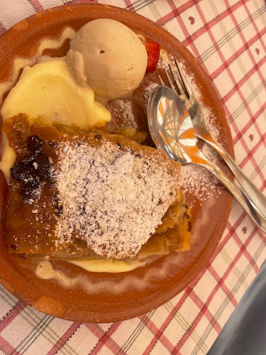 Gostilna-restavracija Avsenik - Gastronomija in gostinstvo