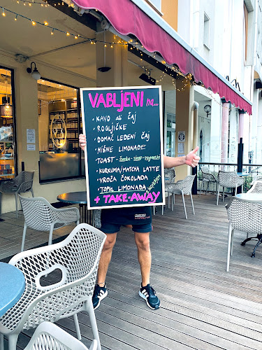 Čajnica in kavarna DNEVNA