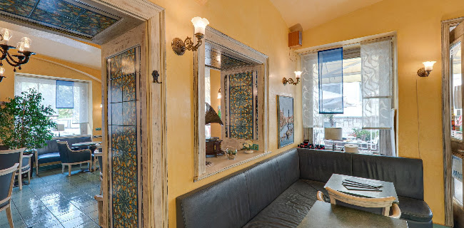 Slaščičarna in Kavarna Evropa - Gastronomija in gostinstvo