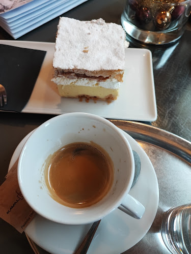 Lolita - Gastronomija in gostinstvo