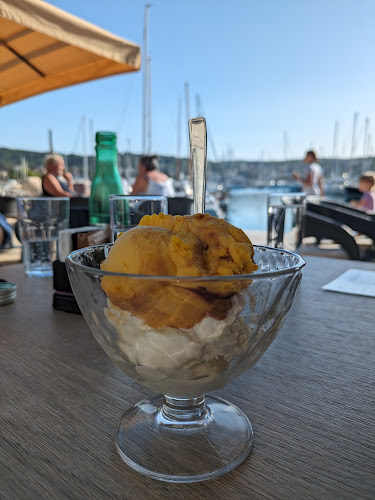 Comentarii opinii despre Sladoledarna in kavarna pri Ekremu